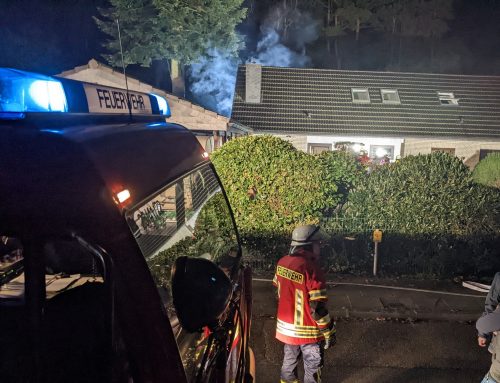 Dachstuhlbrand in Asendorf löst Großeinsatz der Feuerwehr aus