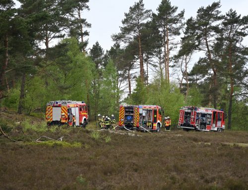 Großübung der Kreisfeuerwehrbereitschaft in Neu Wulmstorf