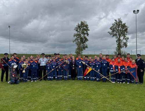 Wesel gewinnt Bezirksentscheid // Jugendfeuerwehrgruppen des Landkreises dominieren Wettbewerb